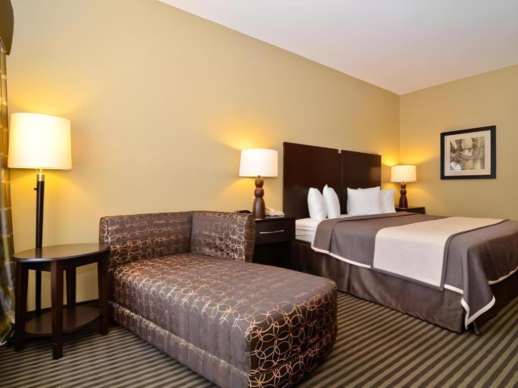 Best Western Oakdale Inn Extérieur photo