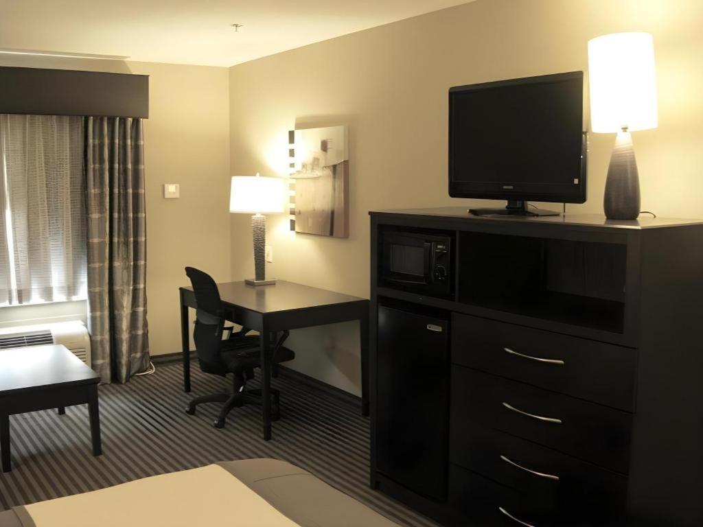 Best Western Oakdale Inn Extérieur photo
