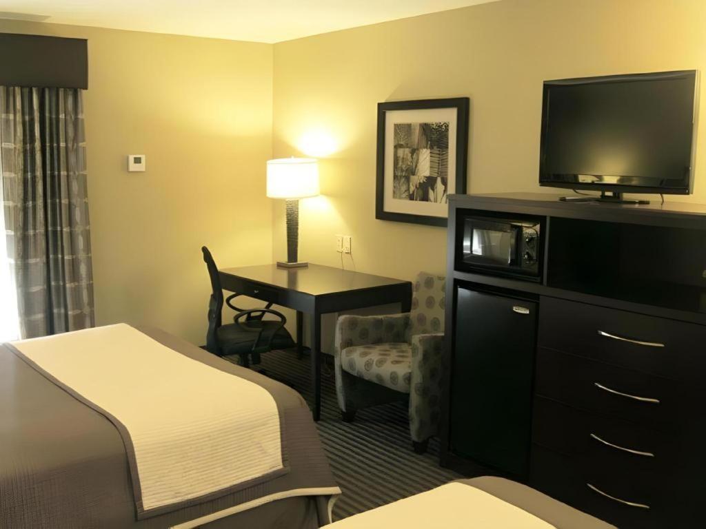 Best Western Oakdale Inn Extérieur photo