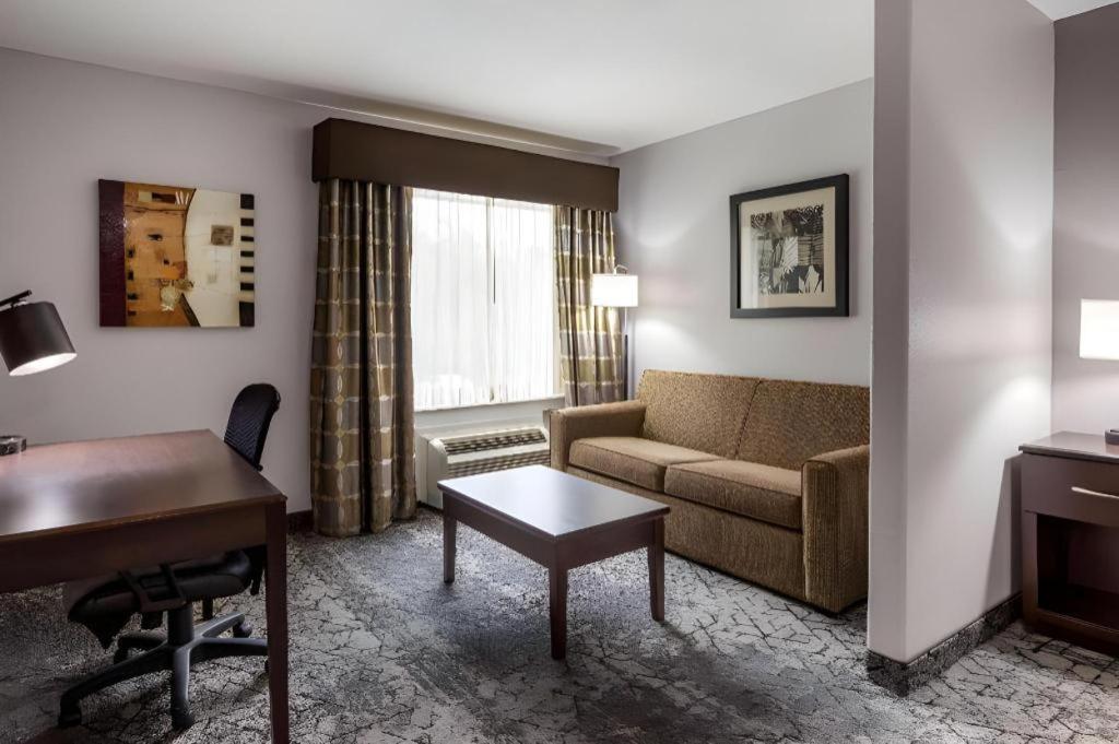 Best Western Oakdale Inn Extérieur photo